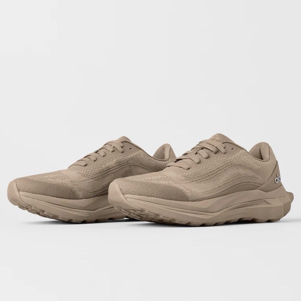 ALO Yoga Women’s Sneakers in Beige/Tan